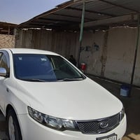 سيراتو ٢٠٠٩ محرك جديد وكير صبغ باب واحد  سعر ٨٥قفل 07702660842