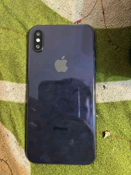 ١٠ قطع ابيع فحم سعر الموبايل ٥ الاف قفل وهذا الايفون اكس ع ابيعه وحده كامل يحتاج بطاريه وشاشه وبيه ايكلود التخطي مالته ب١٠ الاف ما يكلف شي ابيعه ب٣٠ وحده بورد وفيس ايدي  مالته وياه 
نظام البيع شلع رجاءا ما عدا الايفون اكس الاسود
***********
