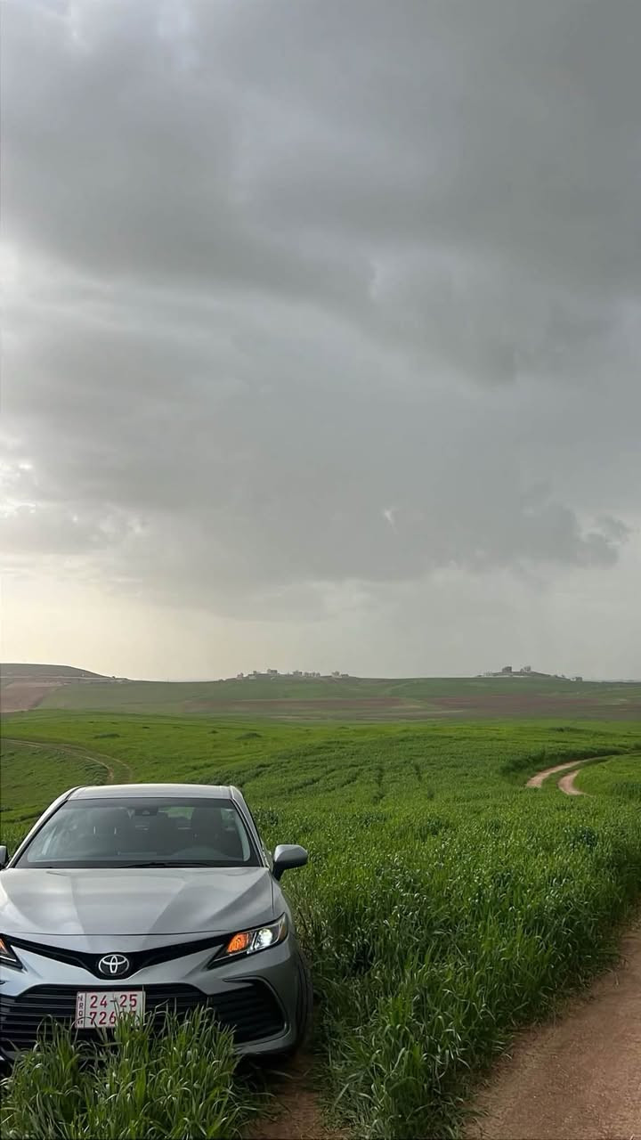 كامري 2024
موصفات Le
ضرر 3 قطع جاملغ باب سايق وباب خلف السايق 
رقم سنويه هزه جديد 2031 
ماشيه 40 ميل 
سعر 185 وبيها مجال 
***********
