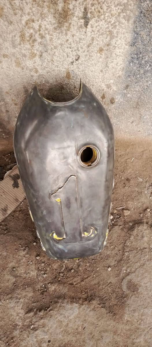 سلام عليكم تانكي ارقام عوزه بس صبق رقم واحد سعره 25 مكاني شطره هاذه رقم ***********
