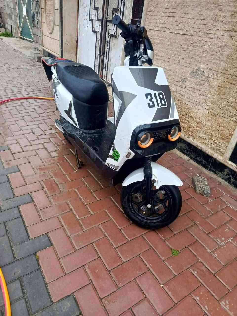 متاح موطور شحن 318
لايتات نشرات كلشي شغال امريات موجودات + صندوقو معا موطور كامل فقط شاحنه ما ويا انزلك من سعرها.....شرط شغال س ع ر 425 وبي مجال ....الجديد مالو بـ 850


**إذا كنت صاحب هذا الإعلان وتريد حذفه لأي سبب، رجاءا أرسل رسالة إلى الدعم الفني**