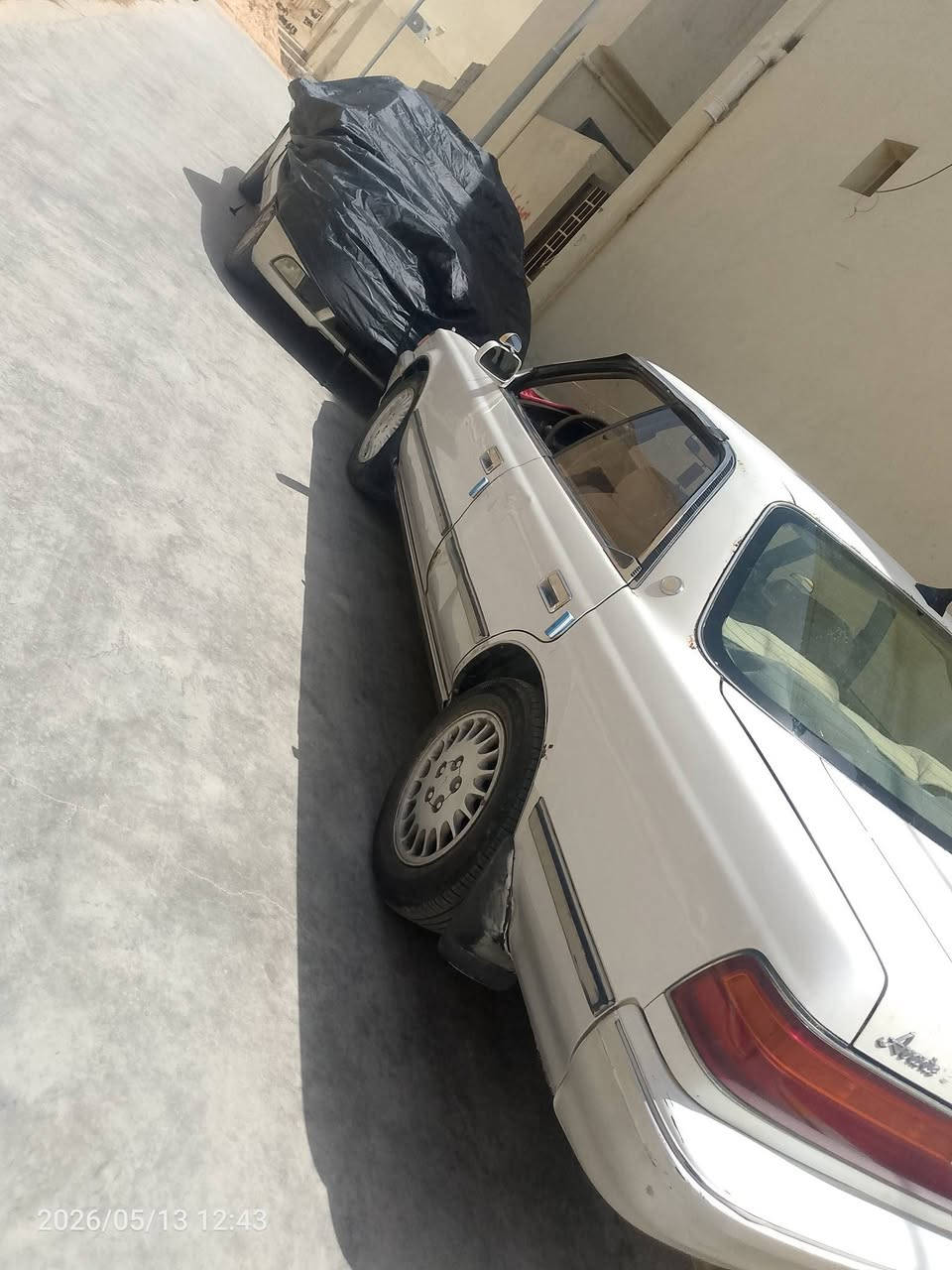 سلام عليكم مارك شيزر اللبيع موديل 95السياره بلاديه رقم ا لانبار تخم تاير لايت عال وناصي السياره بدون كص وضربه السياره كهربايات كلهن شقاله  تبريد عوزه قاز بس محرك و كير فول السعر 40  وبيه مجال  بيع او مراوس رقم الهاتف  *********** مكان  السياره الفلوجه حي الرساله
