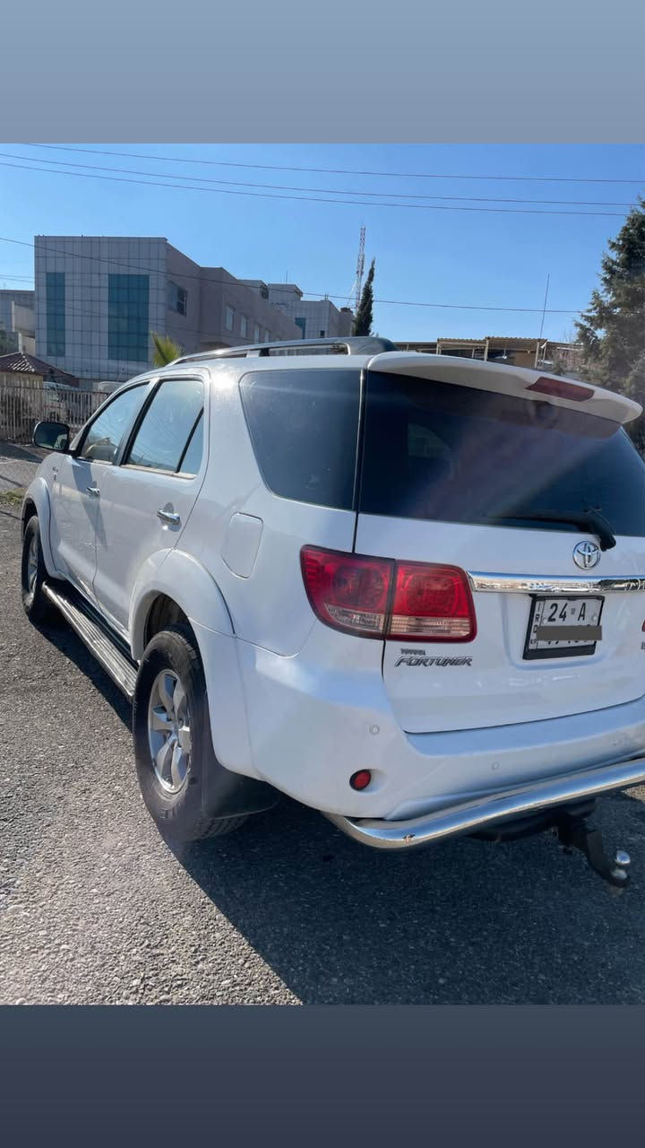 تويوتا فورجنه ر 
موديل ٢٠٠٦ / ٦ سلندر 
گير و محرك شرط 
ب دون دعم و صبغ و تعديل 
سياره كلش نظيفه 
ماشيه ٣٠٠ كم 
موصفات معروفه / كاميره حساسات خلفي + مرايا كهربائي دبل اكسل 
سعر ١٦٥$ مجال 
*********** 
مكان دهوك دهوك, العراق
