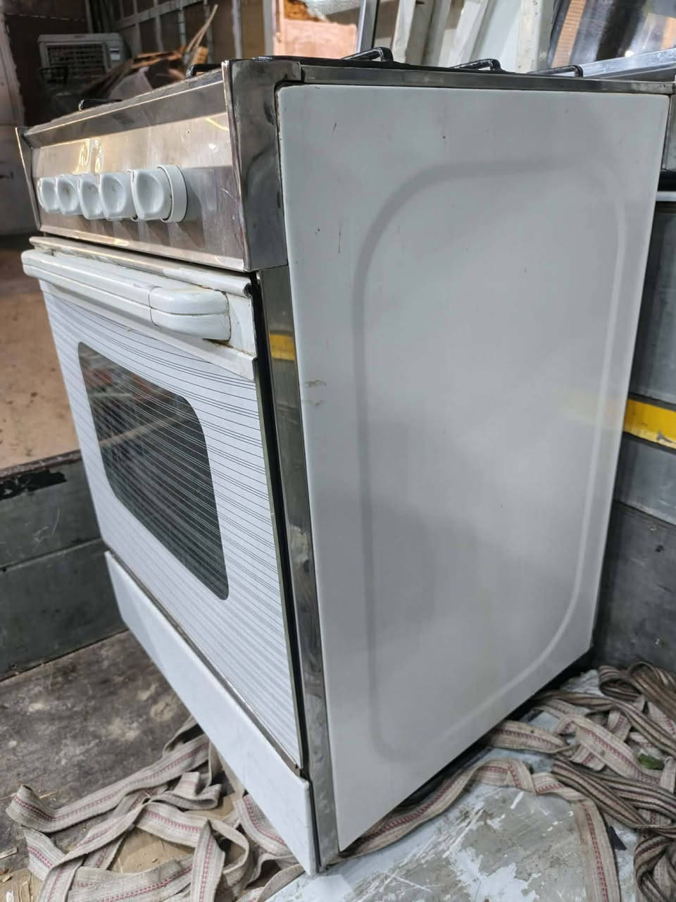 السلام عليكم طباخ مصري ٤ عيون نضيف للبيع السعر ٦٥ الف توصيل داخل بغداد موجود


**إذا كنت صاحب هذا الإعلان وتريد حذفه لأي سبب، رجاءا أرسل رسالة إلى الدعم الفني**