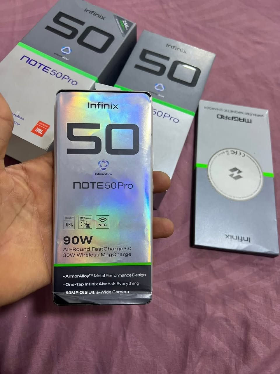 للبيع مستخدم شي قليل انفنكس نوت 50 برو ذاكره 256 السعر لله جوه السوك اتصل وتدلل *********** //***********
