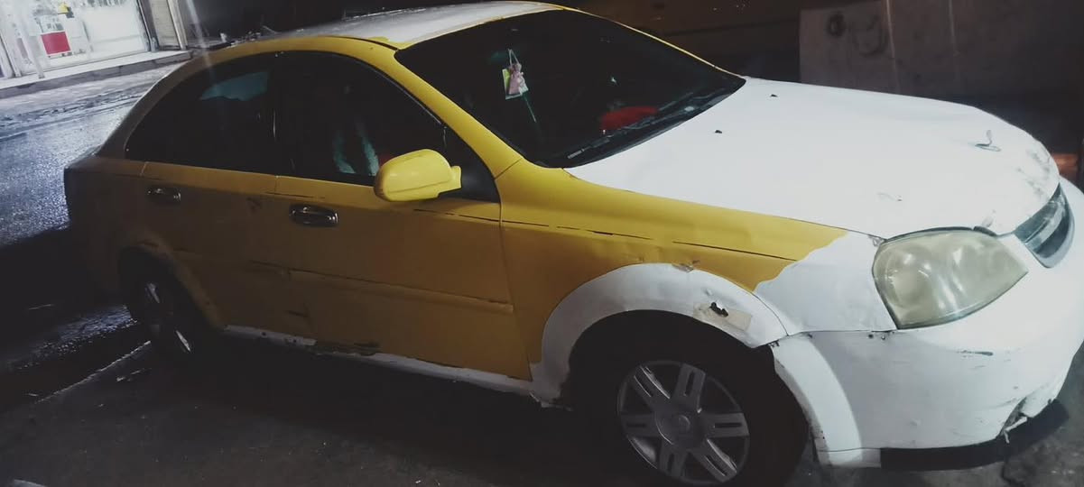 السلام عليكم فورنزه شكل الاوبتره موديل 2008للبيع ومراوس رقم بابل صدامي مميز السعر السياره محرك بيه خيط خفيف كير بل كارتون  تخم تاير حداديه جديده باتري جديد شاشه الاندرويد لايت عالي ناصي الاستفسار أكثر رقمي*********** حله ابي غرق العالم عليها هيه من ال٢٢ ما مدفوعه عله المشتري وسعرها ٢٣قفل
