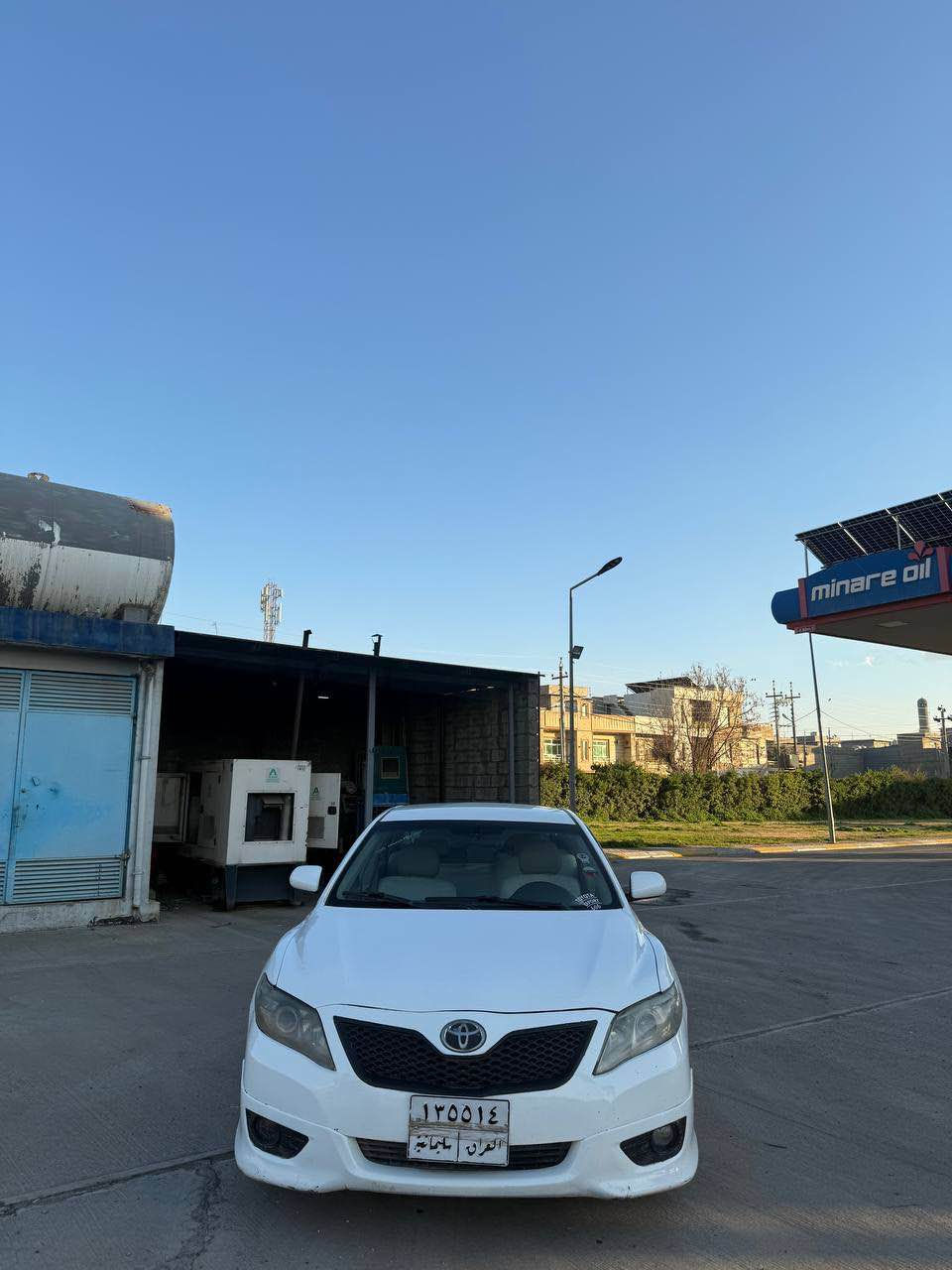 ***********
تۆیۆتا کامیری مۆدێل:٢٠٠٩
مەکینە ٤ پستن خەلیجی سەیارەکە زۆر نوێیە پێش و پشتی کراوە بە ٢٠١١ یەک دینار مەسروفی تێدا نیە حیزام بۆیاغە قۆپێکی بچووکی لە سەقفی هەیە لێدرانی نیە 
نرخی: ٧٦ وەرەقە
***********
تويوتا كامري موديل:٢٠٠٩ محرك ٤ سلندر مرغوب مواصفات خليجي السيارة جديد مابيهة الف دينار مصرف محدث موديل ٢٠١١ مسبوغة حزام بدون ضربة 
السعر:٧٦ ورقة أربيل, العراق
