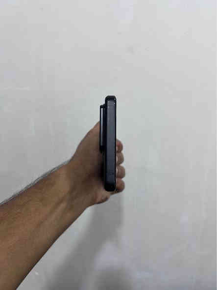 اسوس روج 8 pro 

Asus rog 8Pro

اقوه موبايل العاب ممكن تشوفه بحياتك 

وباعله الذواكر 512 بعشوائيه 16 

انتبه 8Pro مو العادي والذاكره الاعله 512

 الموبايل يجي 165 فريم حقيقي يدعم اقوه الالعاب باعله فريمات مثل ببجي 120 ثابته 

يجي بمعالج سناب دراكون 

ويجي منفذين للشحن 

1منفذ شحن العادي

2 منفذ شحن السريع 65 واط  

3 منفذ السماعه

الموبايل استخدام اللعاب او تصفح يدعم السيم كارت 

الموبايل كامل مكمل غير مفتوح وما بي اي نقص ولا فطر ولا كسر ولا واصل صيانه 

سعر الموبايل الجديد 1215

 

سعر الموبايل هذا بنص السعر 685 قفل قفل 

مكاني بغداد جديده /نعيريه/فلكه رقم عشره 

 ما توصلني رسائل الفيس اتصل واتساب او علرصيد 

يوجد توصيل 

*********** بغداد
