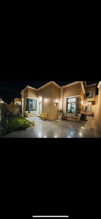 بسم الله الرحمن الرحيم يتوفر بيت في مجمع  النرجس فئه  C  للبيع  البيت ...