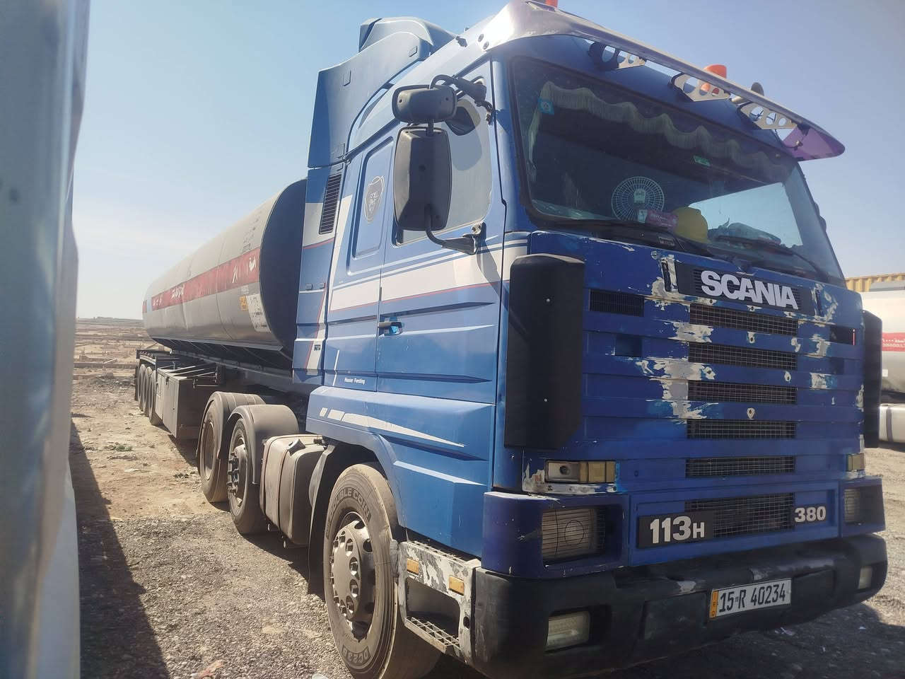 للبيع جاهز شرط تحويل سياره بسمي  محرك كير اكسل طخم تائر بطاريه جديده حموله اسود 38   41
بيها برقيه تصريح يعني من كل نواحي جاهز وشرط 
***********  شراي يتصل
