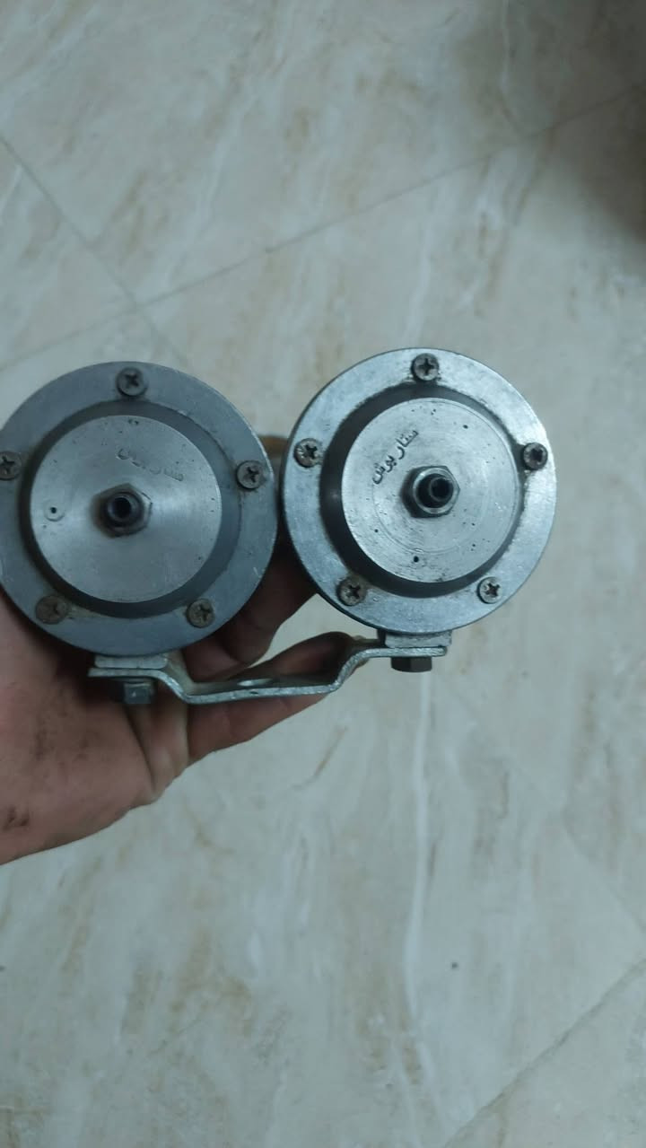 سلام عليكم شباب عندي هورن  براد هيج ابيعه جان عندي يشتغل مابي شي بس بعد مادري مايشتغل ماعرف والله سعر 250 بي مجال قليل 👍 مكان العبيدي راسه شارع عشرين ***********
