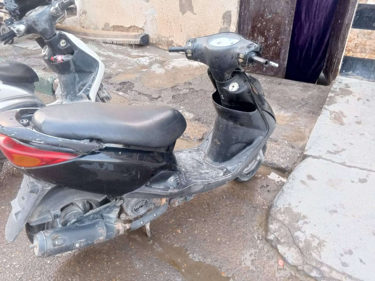 سلام عليكم دراجه بريز نوزل دراجه تخبل عارضهة ب475 عنواني البياع ***********
