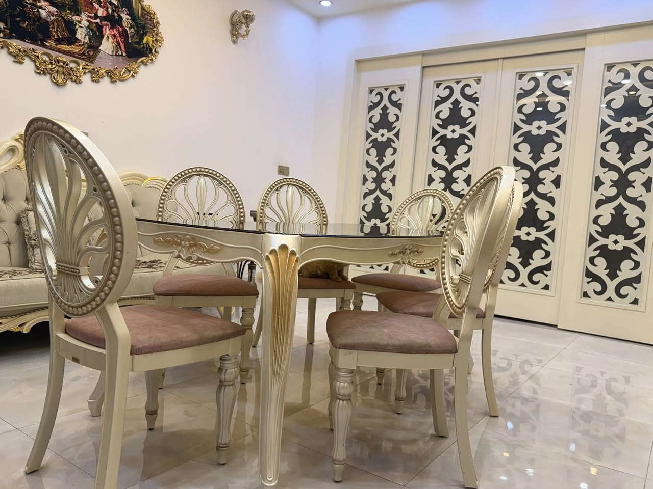 السلام عليكم. ميز. طعام.  ست نفرات.  جديد كلش. ما بي. كسر. او. شخط شرط.  سعره قفل.  ب 420 الف.  قفل.   ما عندي توصيل.     مكاني أربيل منطقة هولير نوي.     اربيل الجديده.   للتواصل. الشراي فقط. ***********
