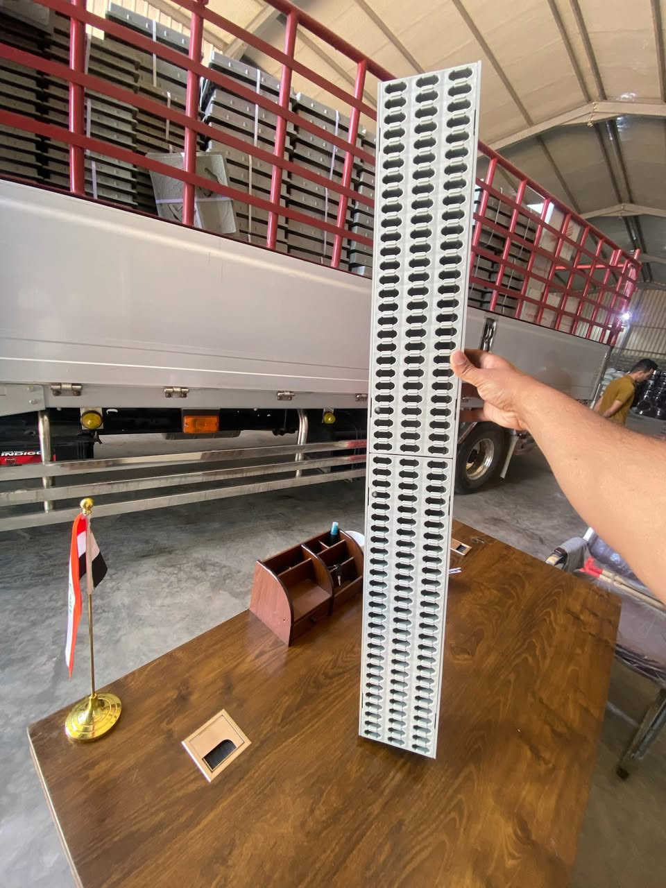 مستمرين بالإنتاج
توصيل متوفر مجاني داخل بغداد 

غطاء 40*40

غطاء30*30

ساقيه 1 متر 
ساقيه 1/2م 

***********
