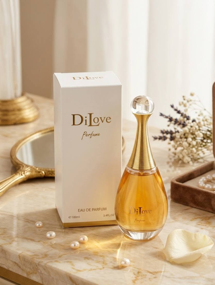 اكتشفي السر وراء النوتات العطرية الساحرة لعطر DiLove، حيث تتناغم الطبيعة لتمنحكِ حضوراً ملكياً لا يُنسى: 🥰👇

🍋 الإفتتاحية: انتعاش حيوي من الحمضيات اللامعة التي تضفي بهجة فورية من أول رشة! 
🌸 القلب النابض: توليفة أنثوية طاغية من ياسمين سامباك الفاخر، 🌹 الورد، ولمسات مبهجة من 🟡 الزهور الصفراء و⚪️ البيضاء الساحرة
🪵 القاعدة المستقرة: دفء وعمق اللمسات الخشبية الدافئة مع عبير ✨ الحلو الذي يضمن لكِ ثباتاً يعلق بالذاكرة طوال اليوم! 

👑 عطر (Eau de Parfum) يختصر كل معاني الأنوثة والرفاهية في زجاجة واحدة أنيقة تناسب ذوقكِ الرفيع. 🧴


**إذا كنت صاحب هذا الإعلان وتريد حذفه لأي سبب، رجاءا أرسل رسالة إلى الدعم الفني**