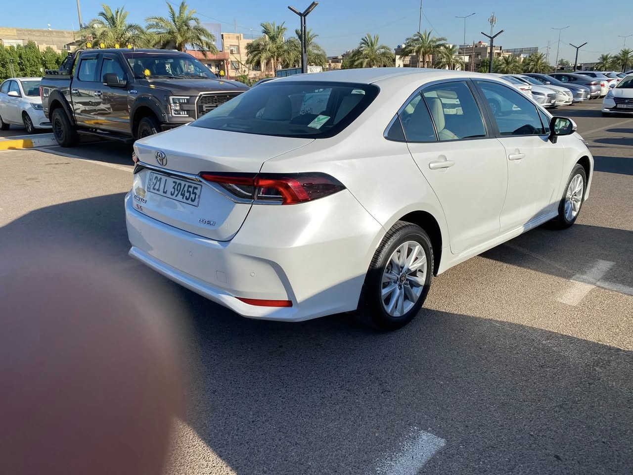 كورلا ساز فول مواصفات موديل ٢٠٢٣ مكفولة من كلشي ماشية ٣٤ الف كيلو سيارة جديدة بمعنة  الكلمة ومعروفة مواصافات الساز محرك ١٨٠٠ فتحة مري شفط دشبول الكتروني بصمة تبريد قطعتين المواصفات للاستفسار سيف ***********مكاني بغداد شهداء البياع السعر ١٧٥٠٠ يعني ١٧٥ ورقة
