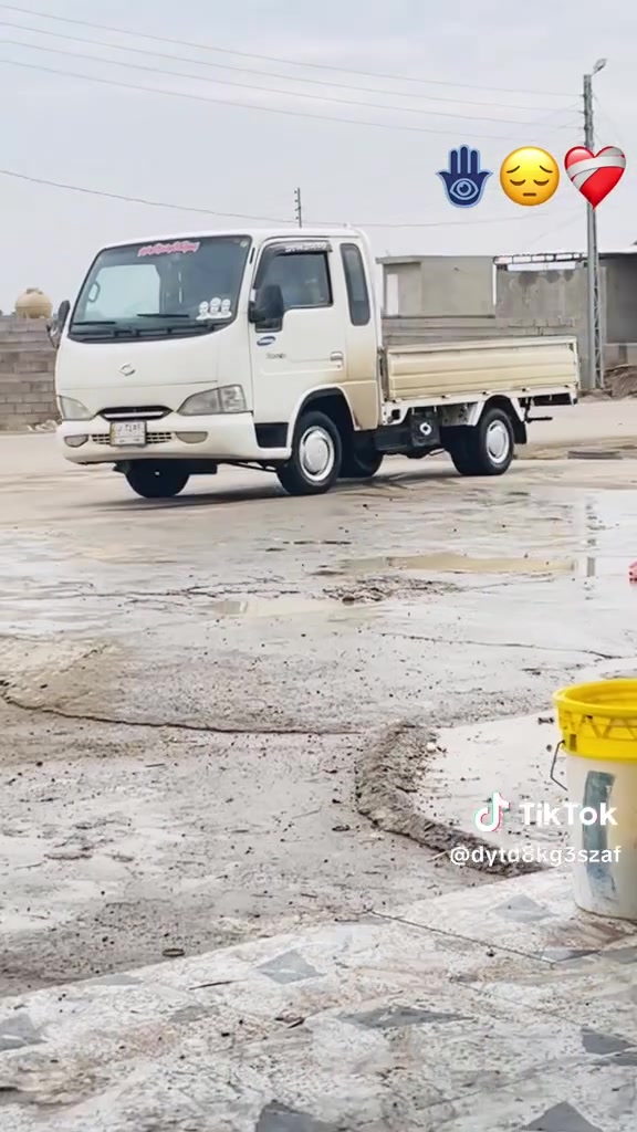 السلام عليكم
سامسوك مديل 2000 السياره مكفوله كفاله عامه 

محرك كير دخم تاير كوري كشر كفاله عامه تبريد ويا السويج

السياره رقم انكليزي تحويل مباشر سنويه 3031(شرط بلاديه).للستفسار  ***********// ‏‪0778 211 8694‬‏
