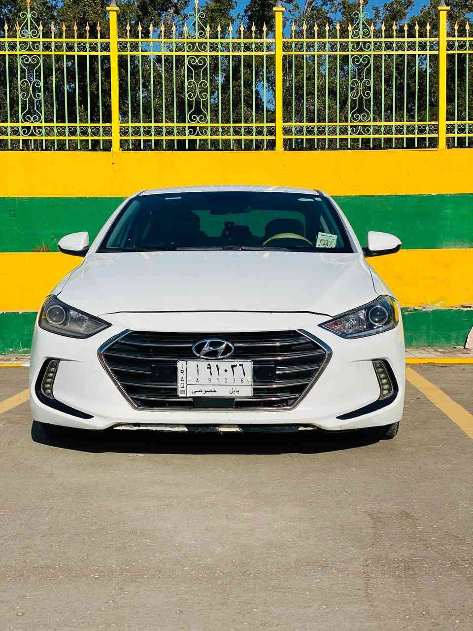 السلام عليكم
تحيه طيبه 
النترا موديل 2018 وراد امريكي بأسمي تحويل ثاني يوم حادثها جاملغ مصبوغ فقط وبنيد مبدل  وبالعراق بيها خشم الجاملغ الامامي جهة الصدر بارد شواصي لغود كفاله ماشيه 117m 
مواصفات عاديه السياره جديده تخم تاير حداديه كير مكينه خير من الله شادلها مكينه مال موديل 20 بعدها بالضمان السعر ((((( 130))))
وبيها مجال 
مكاني حله 
للاستفسار ***********
