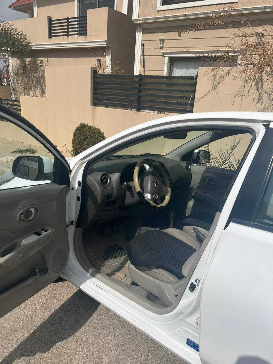 نيسان صني لاكشيمباي موديل 2021 رقم هةولير سةنةوي نوية هيج صبوغ وليداني نية ...هةموو شتةك بةشةرت ....لةهةوليرم
موبايل ***********
سيعر 110 أربيل, العراق
