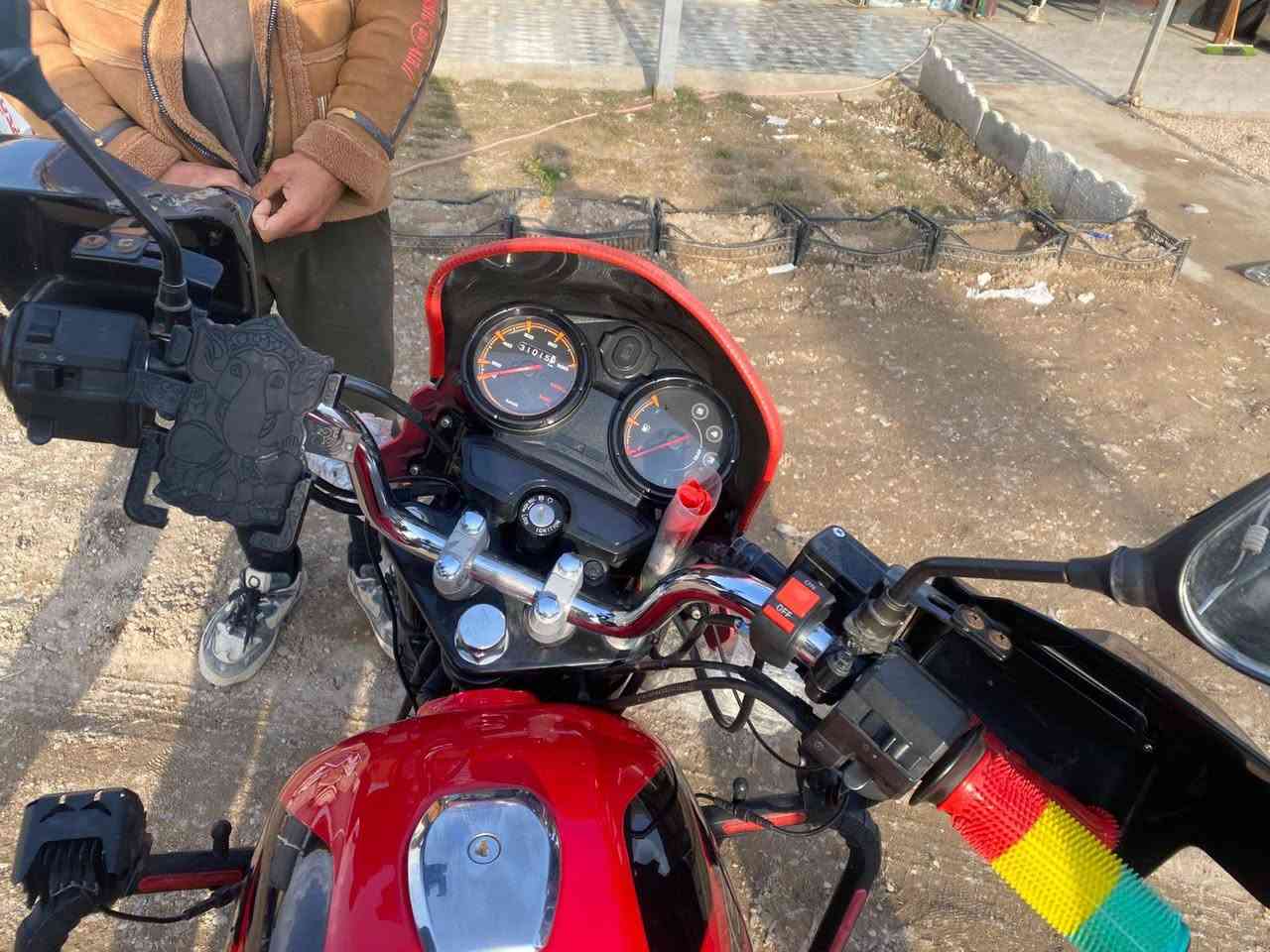 السلام عليكم اخوان دراجه بوكسر جبلي، موديل ٢٣ مكفوله كفاله عامه من التبخير والتنقيص جيب فيتر وافحص واوراق. كامله السعر خاص 
***********
