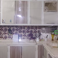 كاونتر مطبخ • نظيف جداً • سينك مدمج