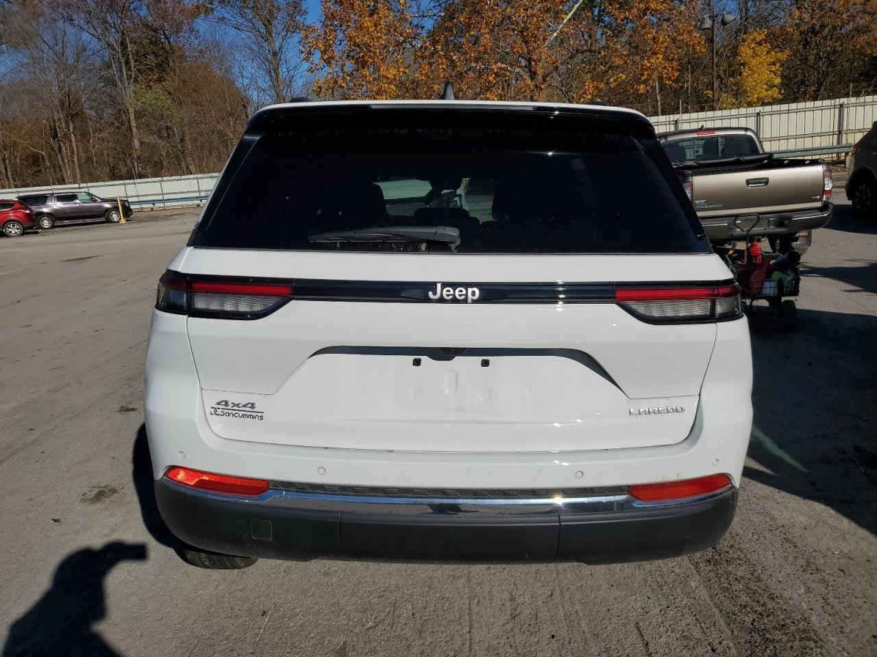 لاصحاب كتب الشهداء 
▪️نوع السيارة :  جيب كراند شيروكي لاريدو
▪️الموديل : 2025
▪️تاريخ المزاد : الخميس  2026/3/12
▪️ عداد المسافة :  10.679  mi
▪️السعر : حسب المزاد 
▪️حجم المحرك:  3.6     6 سلندر  
▪️تاريخ الوصول : من 45 - 70 يوم 
▪️نوع الحادث:حسب الصور المرفقة والتقرير
▪️اوقات العمل في الشركة تبدأ من الساعة 10صباحاً 
        ولغاية ال12ليلاً  
▪️العنوان 🏦 بغداد البنوك شارع المشاتل بالقرب 
        من جسر البنوك 
▪️للاستفسار يرجى ارسال رسالة الى الصفحة 
▪️او الاتصال على الارقام التالية :
***********      مصطفى
***********     وسام
 #سيارات_أمريكية #الجميع #خاصة #الشحن
