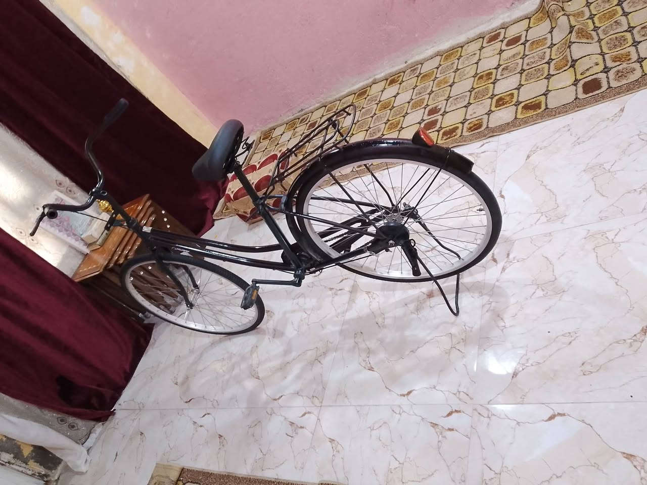 سلام عليكم بايسكل سياحي للبيع الحجم 26 بايسكل نظيف كلش ما بيه نقوصات الموديل 2016 بسه مكان البصره القبله *********** بايسكل يراسلني على الواتساب السعر 110 وبي مجال الشراي
