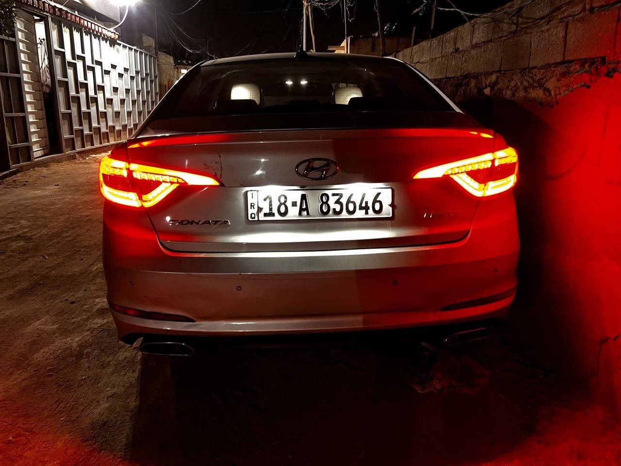 سوناتا 2016 فول لميتد VIP
اعلى فئه بالسوناتا رقم بابل بأسمي 
الموصفات 
بصمه 
بنراما 
كشنات جلد 
كشنات تدفئة تبريد 
كشنات اثنينهن كربائيات
ستيرن تدفئه
خزن ميموري 
تحديد مسار 
مانع انصدام 
مري قلاب عند الرجوع
مثبت سرعه 
3 وضعيات قياده 
رادارات جانبية 
رادار امامي 
رادار خلفي 
بردات خلفيه 
حساسات خلفيه 
كاميرا دواره 
صندوق ذكي يفتح عند الاقتراب 
لد امامي 
حاجب امامي مال خليجي تفصيخ اصلي كرستال 
لد خلفي 
دوسه نيكل 
دبل كزوز 
محرك 2.4 بانزين عادي بدون دوانز
تبريد ثلج 
سايد بريك بصمه 
اوتو هولد 
شاشه كار بلي 
حاكيه 
تبريد بيانو 
تبريد ذكي عند المخابره ينصه التبريد 
السياره كلين حادثها فقط الجامه الخلفيه  مكسوره وبالعراق بارد صغير بقبق الصندوق وشخط  صغير بالهلال
مكان السياره نجف
سعر السياره 150 وبيهه مجال
***********
