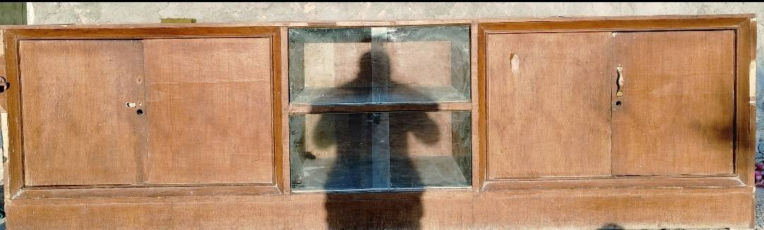 بوفيه للبيع نظيفه ومرتبه سعرها 75 بيه مجال 
*********** رقم الهاتف لشراي 
العنوان الفلوجه السجر ابو سديره ثانيه
