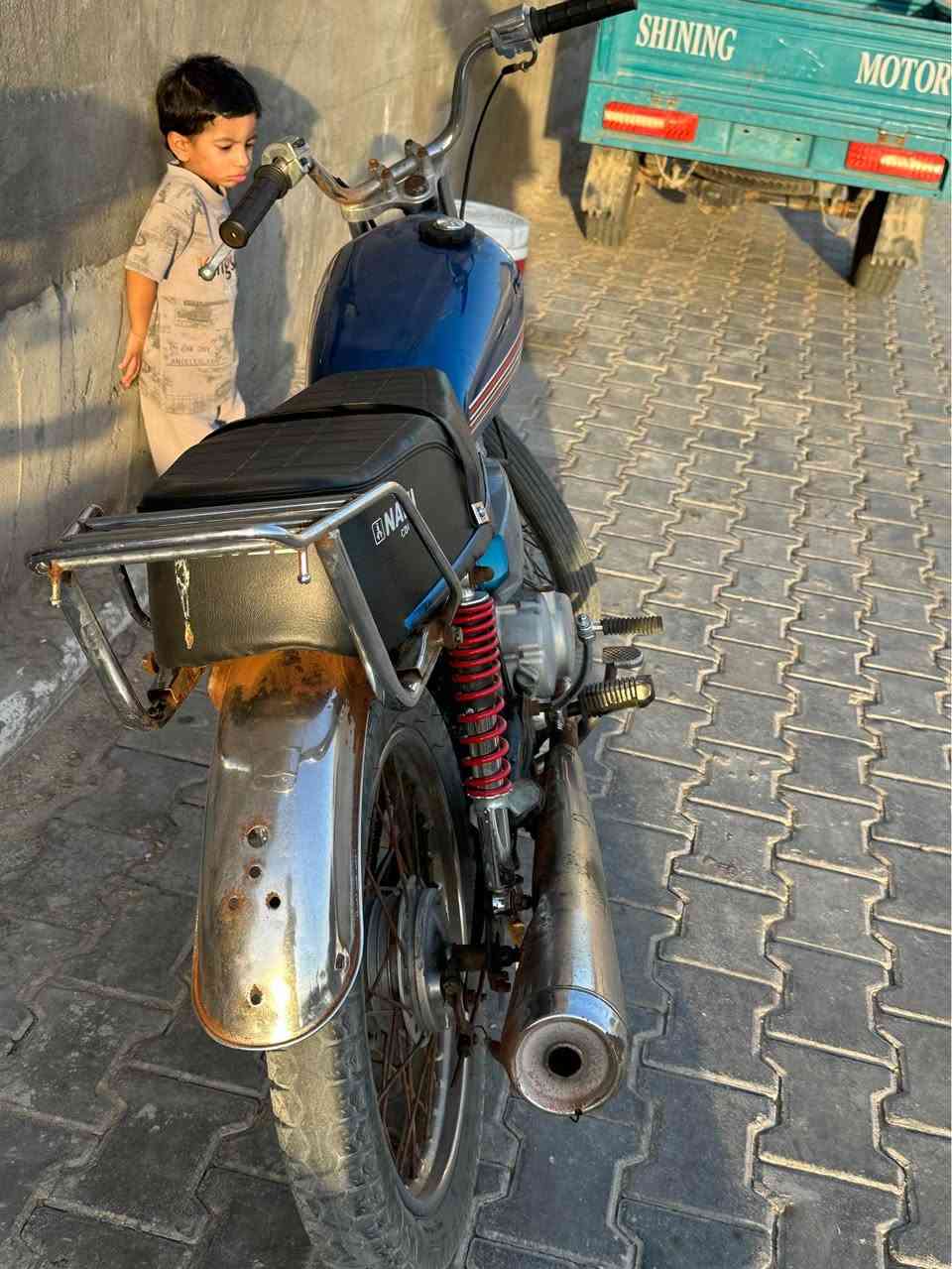 ايراني نامه ادوات ادوات الدرجه لا تبخر لا تدخن مجفته مره وحده المكينه خرسه الدرجه شلعه معدل خيرً من الله ب350 وبيها مجال مكاني ابو الخصيب *********** فقط واتساب البصرة, العراق
