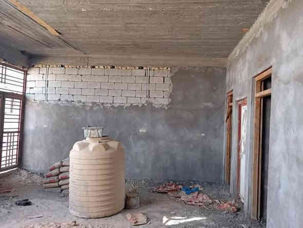 سلام عليكم/هيكل للبيع المساحه 300 وقابل للتفاوض) 
خريطه البيت 👇
السعر خاص
(البيت يتكون من 3 غرف .... غرفتين 4×5/ وغرفه 6×4/
صاله 9×5/المطبخ 4×4/ الدوانيه 9×4 / صحيات داخليه وخارجيه 150×150/ المحل 8×4)مكانه جامعة ذي قار الصخين 
***********
*********** للتواصل/مكلف بنشر
