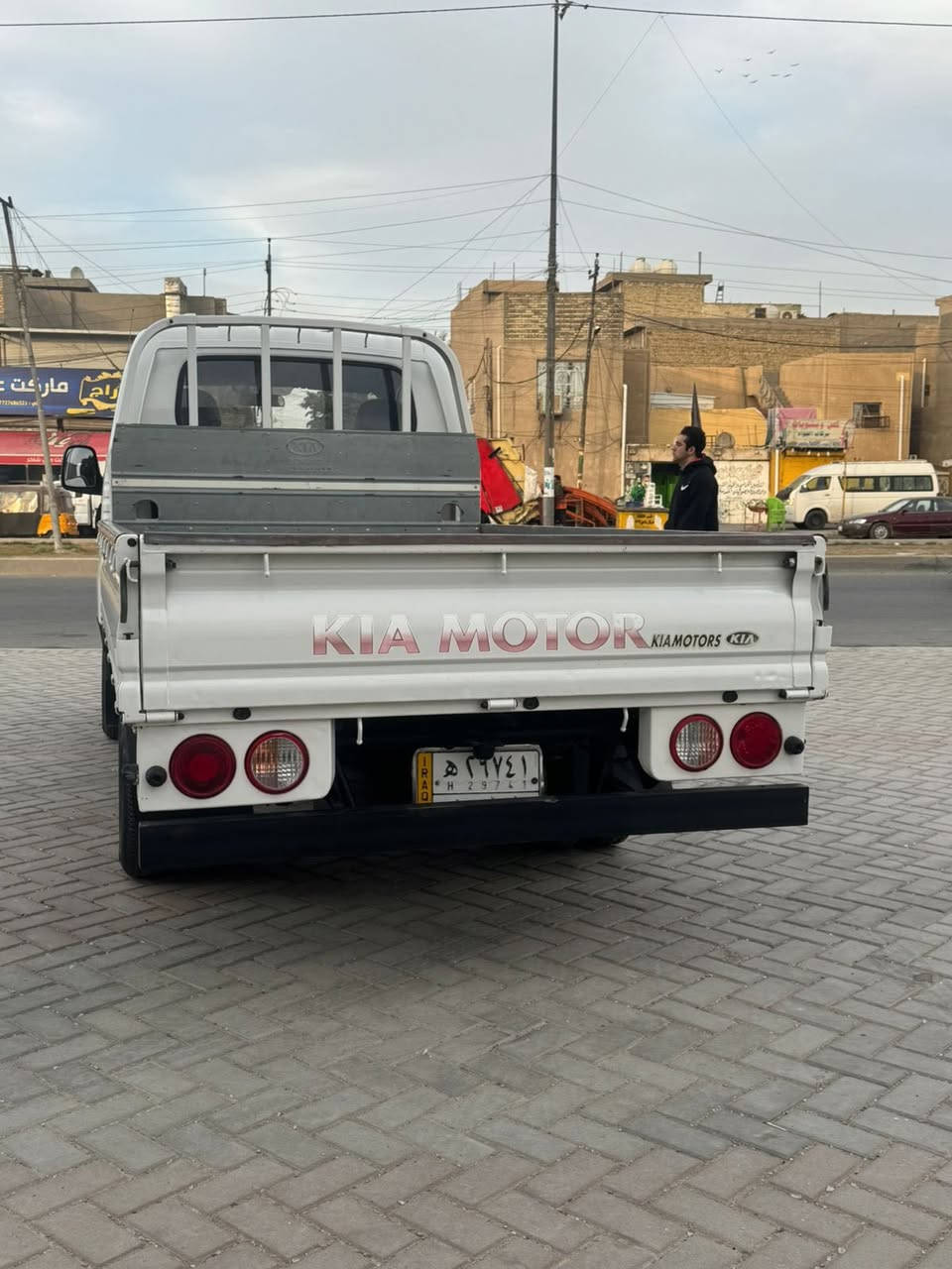 السلام عليكم
كيا نثيـة 
موديل 2018
مكينة 2700
رقم بغداد الماني تحويل ثاني يوم
مكفولة مكينة وكير اكسل شواصي 
دوشمة عامة 
تبريد ثلج❄️
مكفولة كفالة عامة 
السيارة جاهزة بدون اي نقص 
رقمي ***********
مكاني بغداد البلديات
