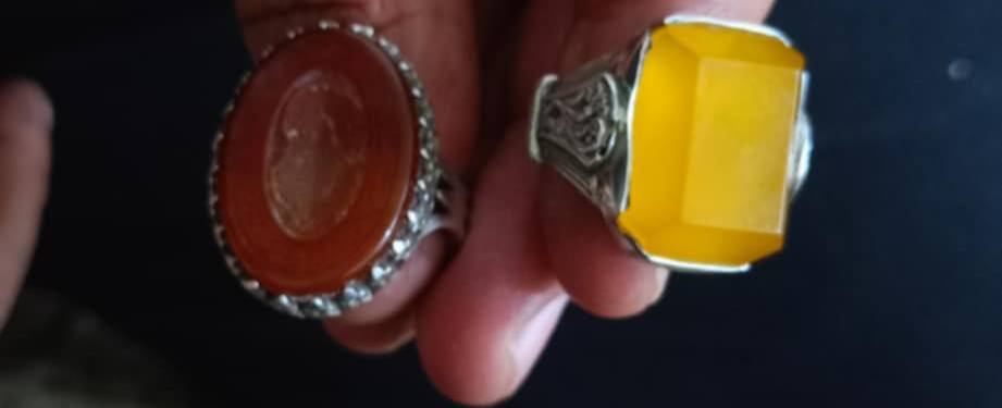 اليماني صوره سيد عليه ابيعه عشرين الف
والجزع عشرين الف
وشرف شمش عشرين الف
ودر نفطي 15
ودر ابيض10
وياقوته 15
للتواصل معا / ***********
