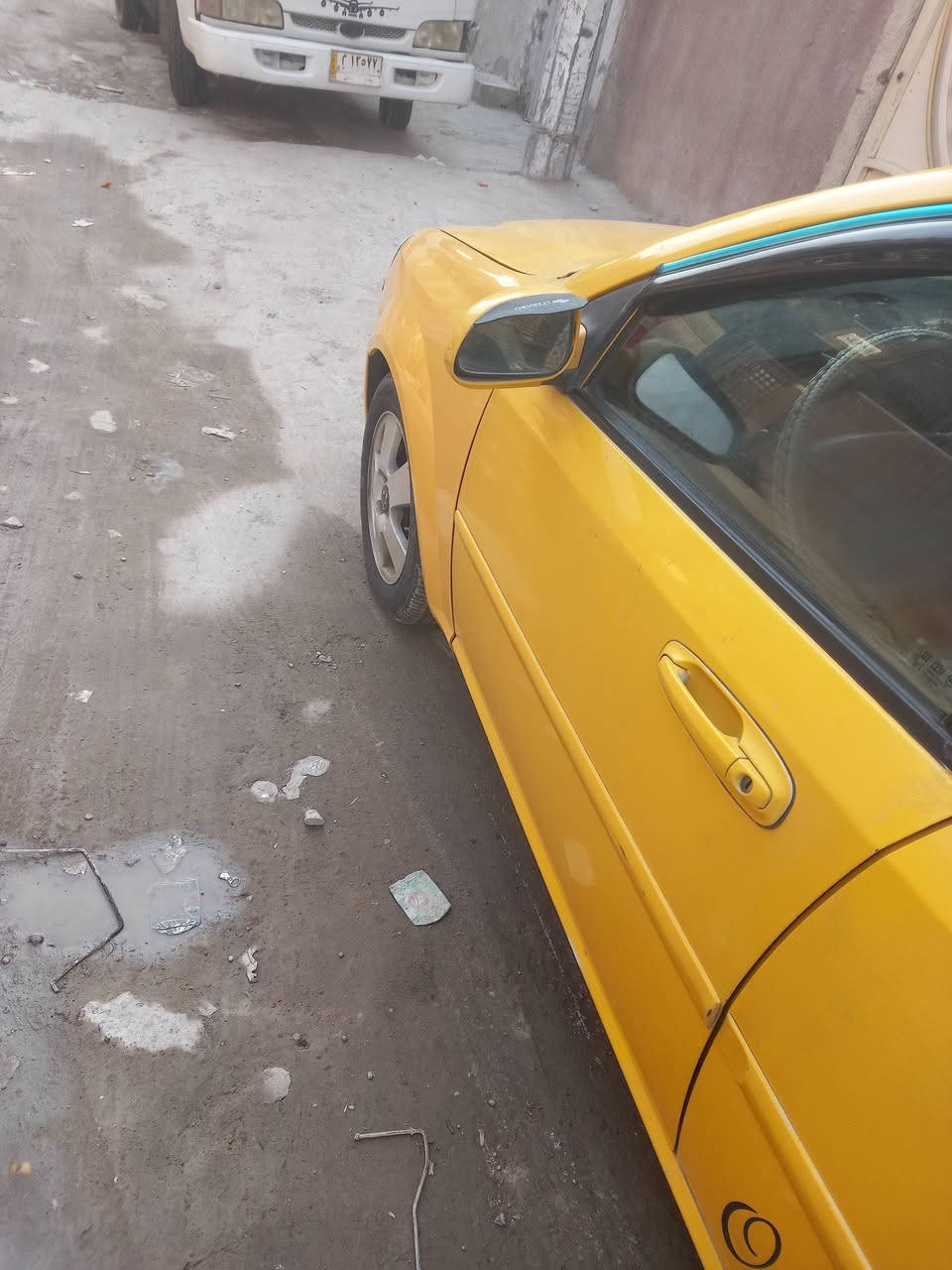 السلام عليكم ورحمة الله وبركاته
اوبترا اصفر رقم انكليزي جديد  رقم (14) بصرة

مبدل جاملغ صفحة السايق بدون ضربة، كهربائيات كاملة 

حدادية جيدة تبريد شغال، عليها ادامة كاملة 

بطارية جديدة 

الموديل 2010 الشركة العامة 

سنوية بأسمي، تحويل مباشر بعد المكاتبة 

محرك وكير ممتاز 

التايرات بحالة جيدة 

مصفرة هيئة ومدفوعة كاملة 

مكان السيارة بغداد الحرية الثالثة 

للاستفسار 

***********

السعر ٥٧ $

بيها مجال قليل جدًا
