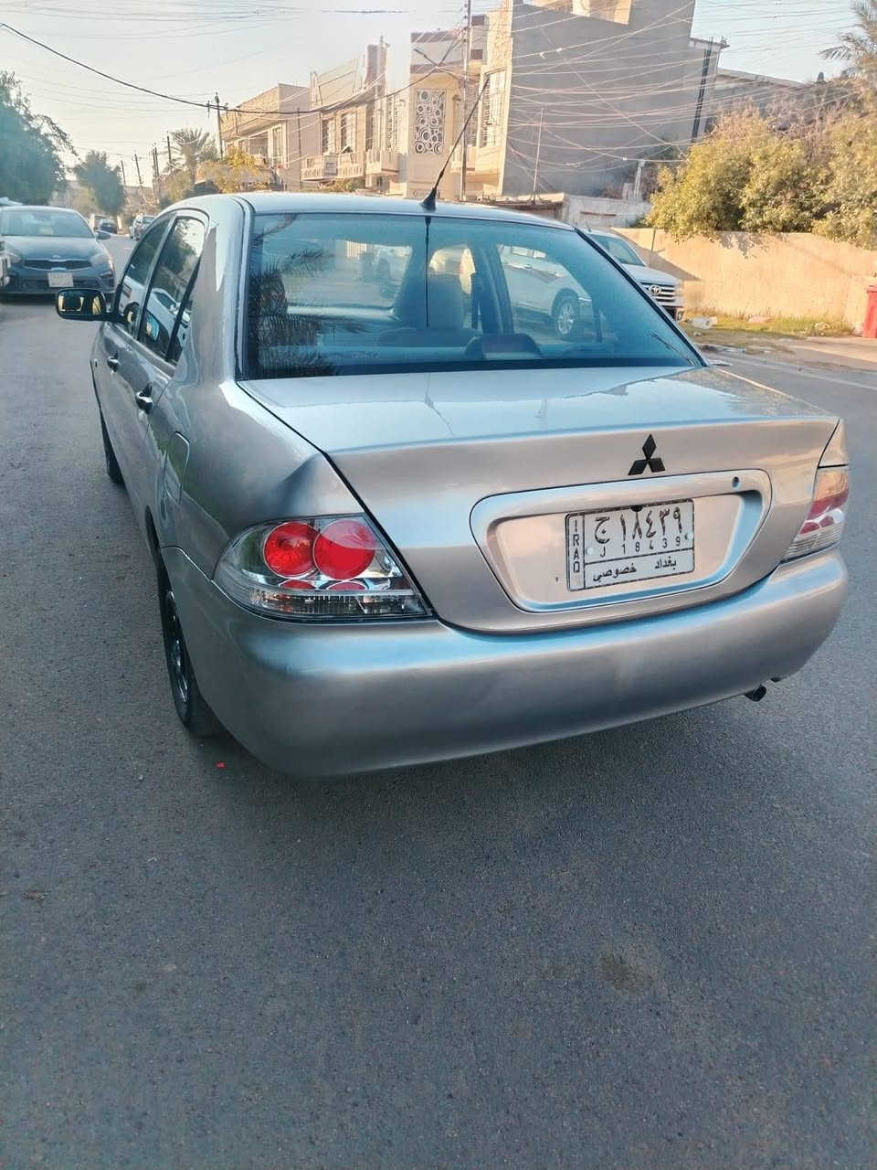 السلام عليكم لانسر موديل 2007 محرك 1500 اوتوماتيك تبريد تدفئة سنترلك تخم تاير جديد باتري جديد سياره صبغ عام جماليه فقط وعندي تصوير قبل صبغ كلها بلاد مكاني حي الجامعة الإتصال على الرقم *********** سعر 76 وبيها مجال
