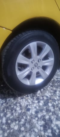 غطاء جنط ليفان • نظيف • ابي غرق