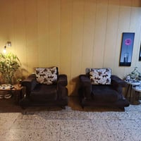 طقم ١٠ مقاعد • نظيف جدا • قابل تفاوض