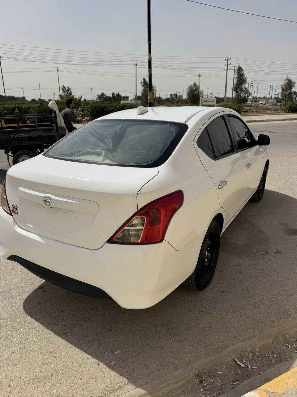 للبيع نيسان صني 2024 بدون رقم حره بسمي ماشية 38 ألف سيارة جاهزة كل شيء بيها تبديل بيند وصبغ ￼ العنوان الرميثه الرقم *********** السعر 93 وبيها مجال ￼￼
