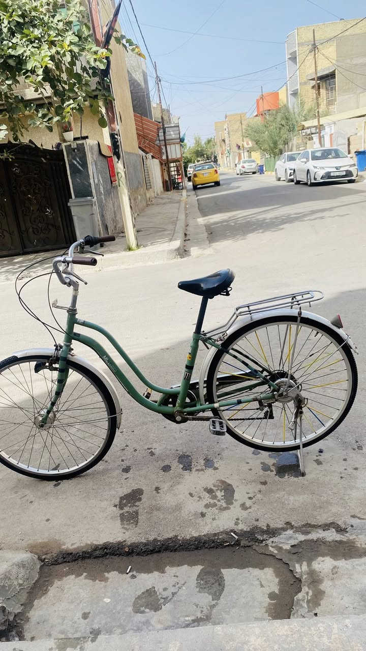 بايسكل بناتي عكرب وحساس للبيع
***********
