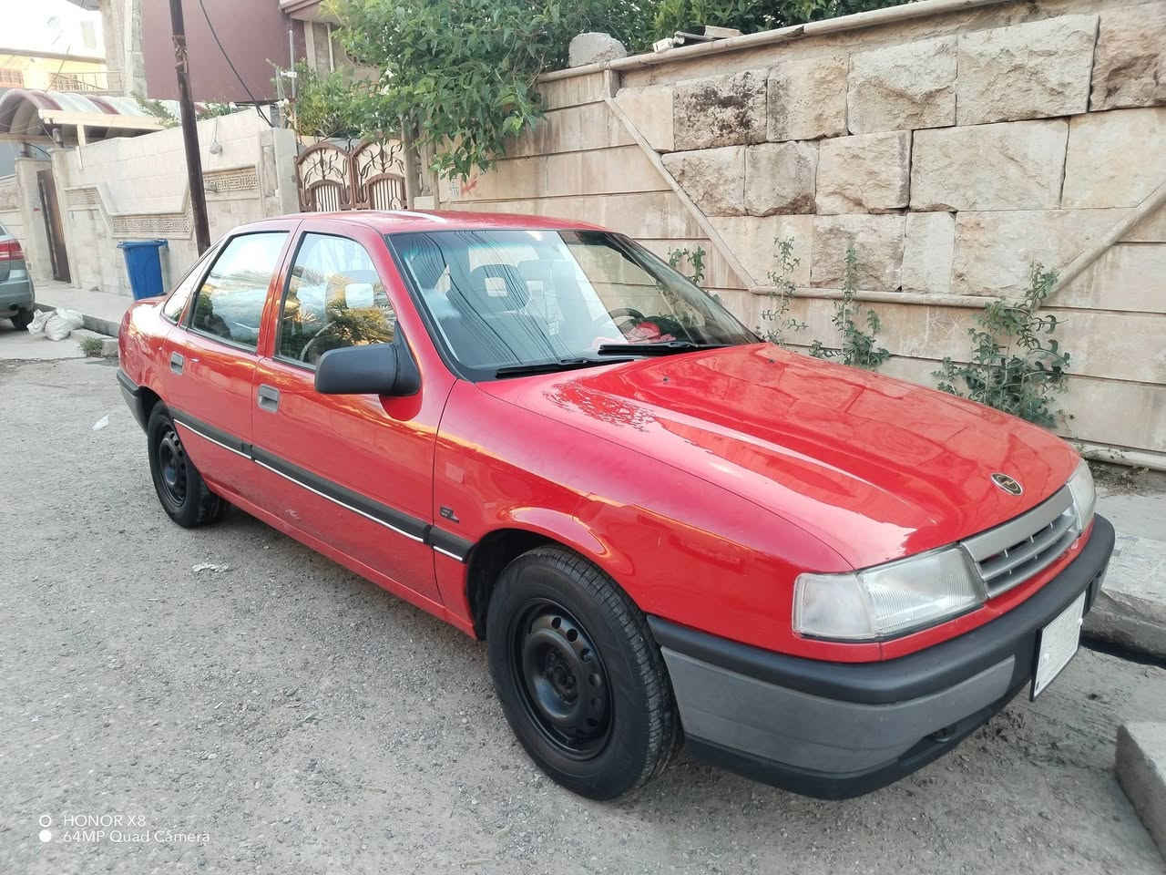 فكترا موديل ٩١ حجم ١٦.بلاصبغ بس بوند مرشوش. وصندوك. وباب وره.. سياره جديده بلا طخه.. داخل طخم وايرمينه. كلو شغال.. رقم نينوئ سنويه عضم موصاقطه. شرط تحويل. بيها أثر    حصوتين. خفيف بل سقف.....  السعر. ٤٣ وبيها مجال... ***********.... ***********
