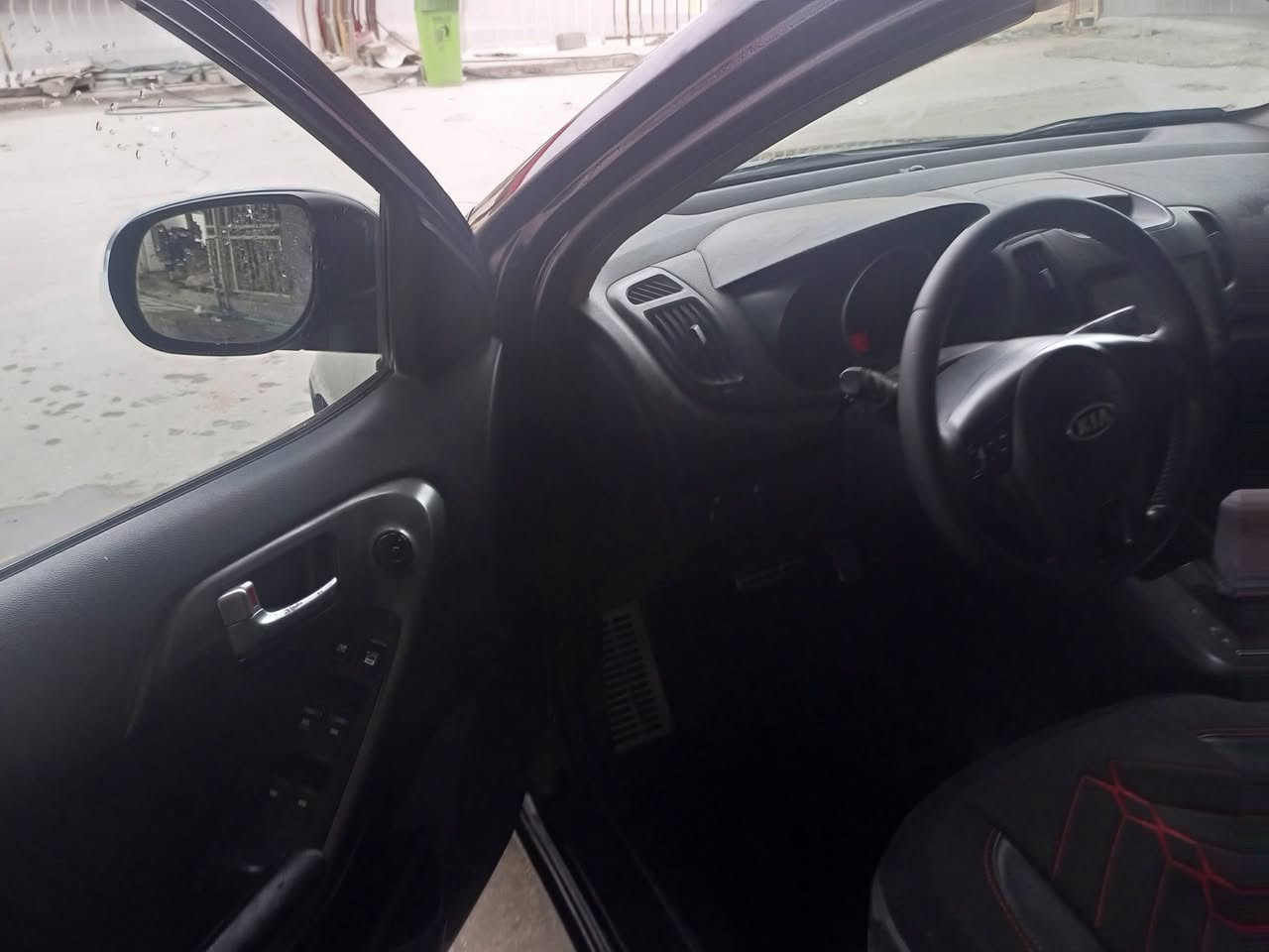 سيراتو 2011للبيع صبغ جاملغ وباب فقط بدون دواخل رقم اربيل جديد سيارة فول عدا البصمة كشنات جلد فتحة سقف اشاير بالمري ويل كب تحكم ستيرن مكاني نجف رقمي ***********.      السعر 85 وبيه مجال بسيط
