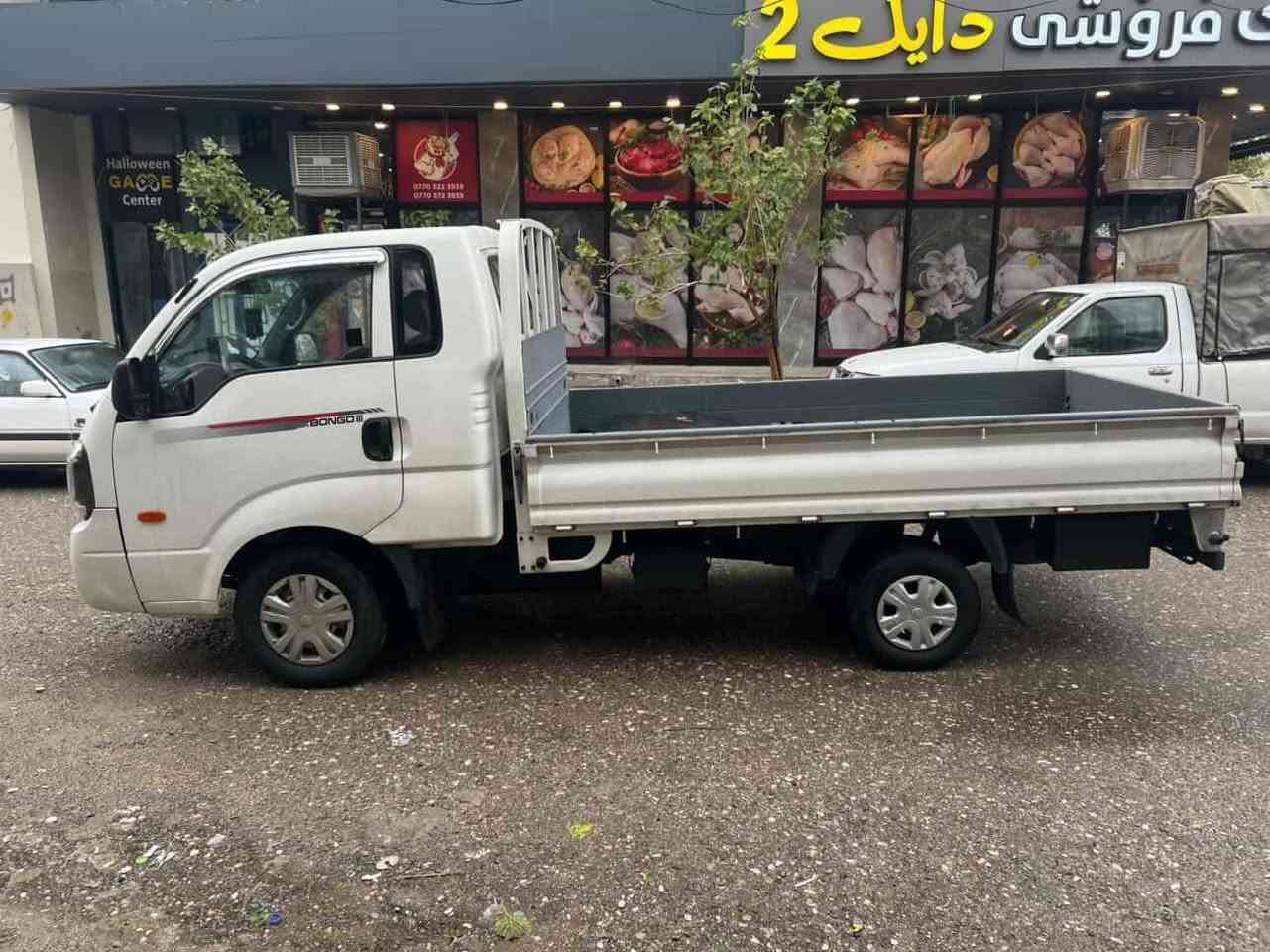 دۆتنی علوج کود نه کراۆه
دار و له به رد به شه رت 
بی دعم و له دراو
یه ک بڕاوه
*********** السليمانية, العراق
