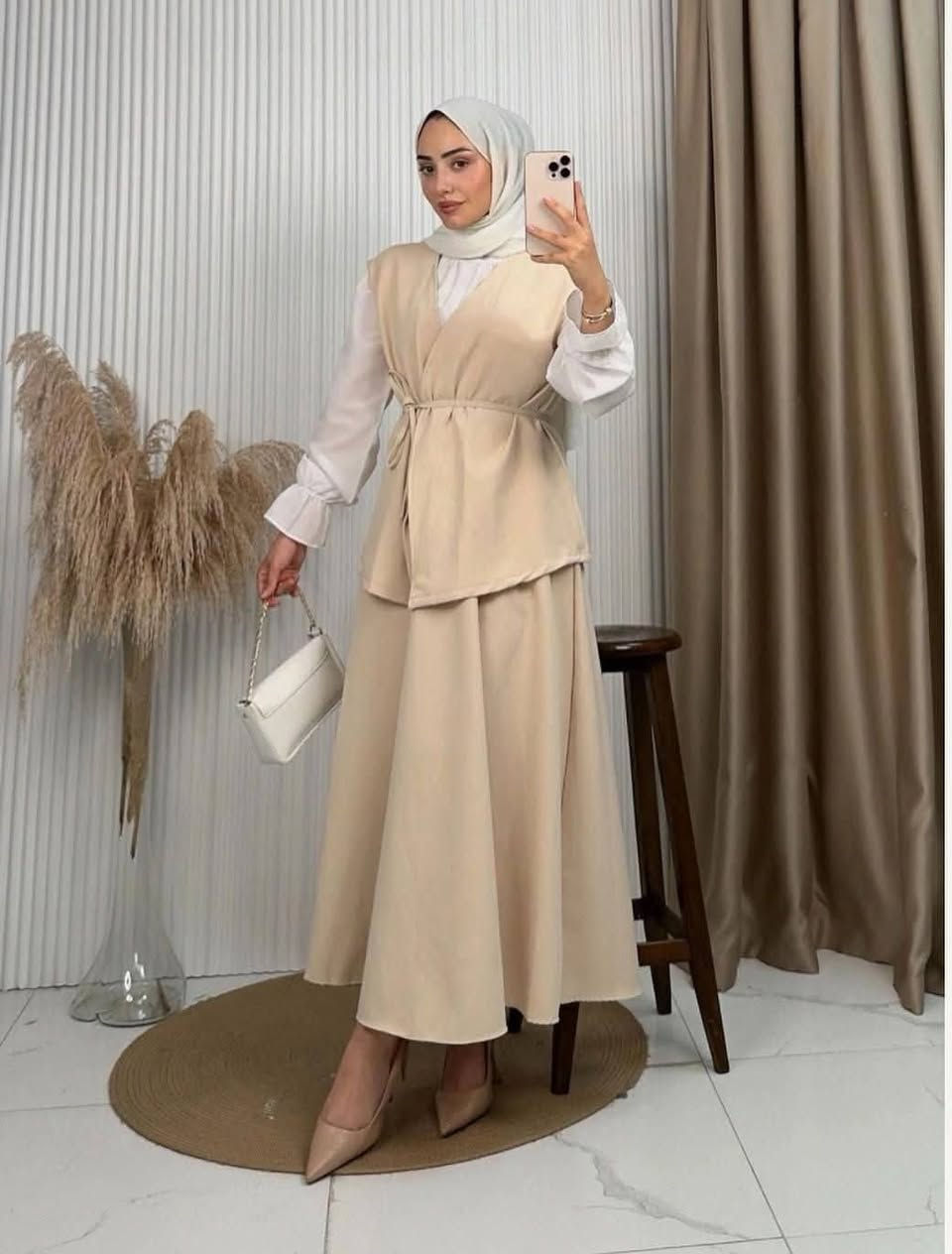 تألقي بإطلالة ناعمة وأنثوية مع هذا الطقم المميز 
ترند الموسم
#جملة_ومفرد 
طقم نسائي
متكون من 3 قطع 
تنوره + قميص +يلك 
قياسات من 38 الى 52 
نوع الخامه دابل 🇹🇷🇹🇷🇹🇷
🚕 يوجد خدمة توصيل لجميع محافظات العراق


**إذا كنت صاحب هذا الإعلان وتريد حذفه لأي سبب، رجاءا أرسل رسالة إلى الدعم الفني**