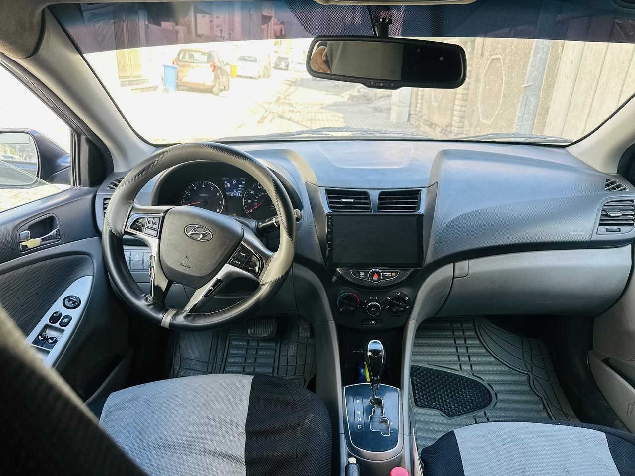 السلام عليكم اكسنت 2013 وارد امريكي صبغ جاملغ وبنيد رقم بغداد الجديد  السعر 87 ورقه وبيهه مجال للاستفسار مكاني بغداد ***********
