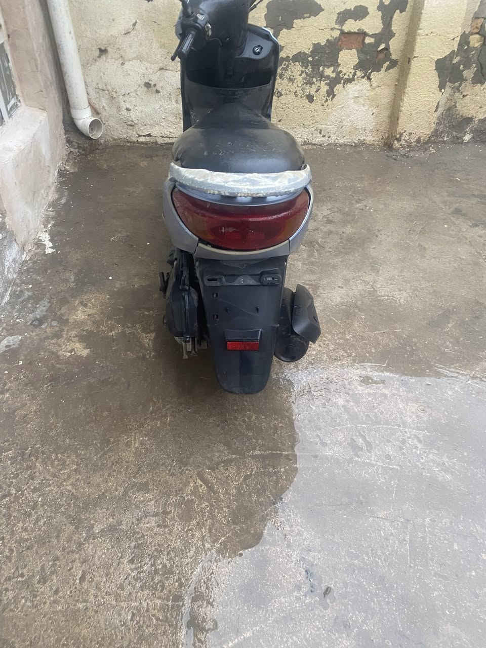 سلام عليكم دراجة بريز للبيع دراجة نضيفة سلف هندر السعر 550وبيها مجال مكاني بغداد ***********
