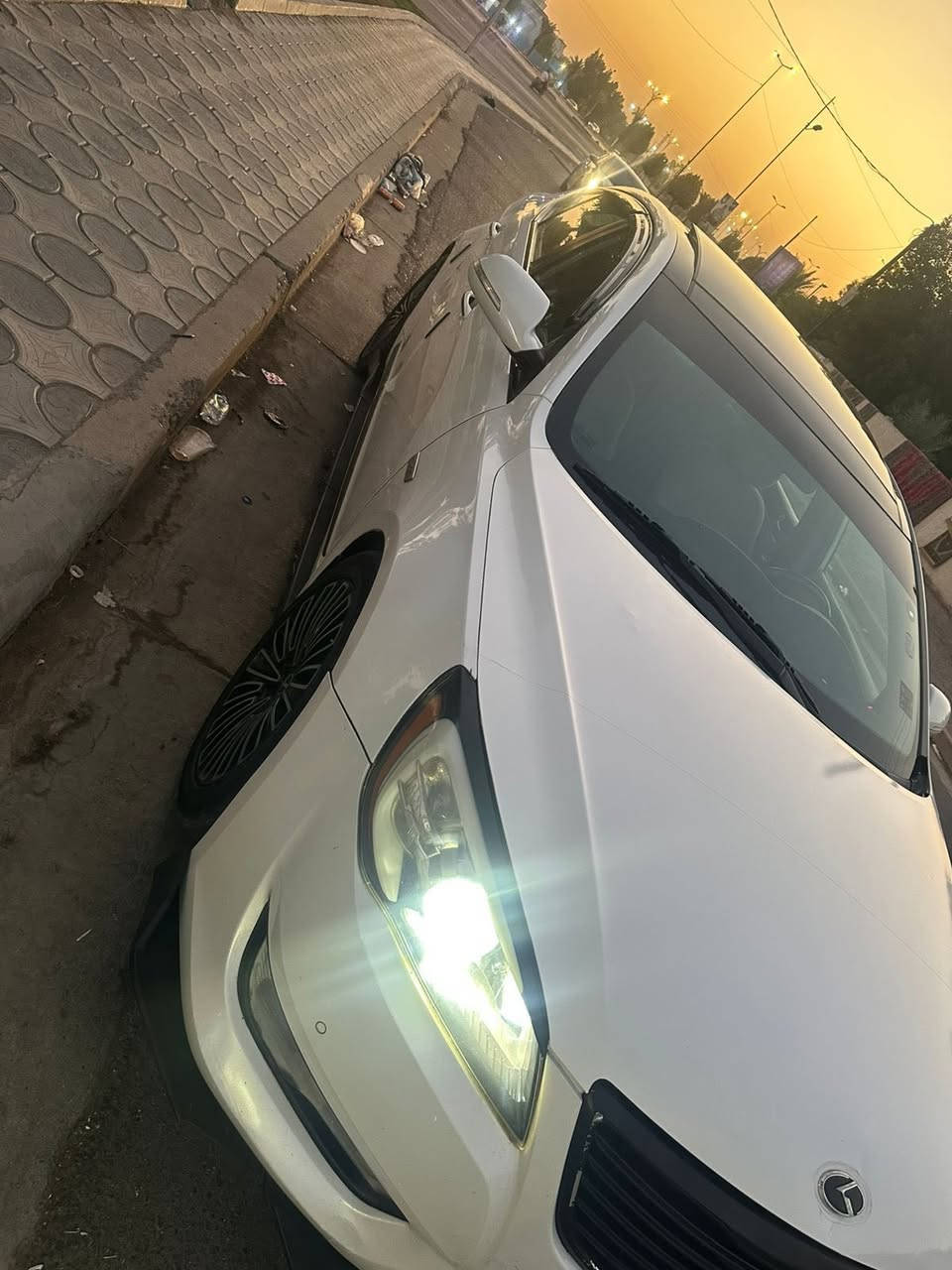 سلام عليكم كادنزة 2011 خليجية فول مواصفات السونار واظح وجان بيه فابيون على البنيد وشلته وطلع مكشر الصبغ كير محرك صدر هزة وينوية جديدة بيه رواجز لمدة ثواني بالتشغيل فقط مكان السيارة بغداد السعر مناسب
***********
