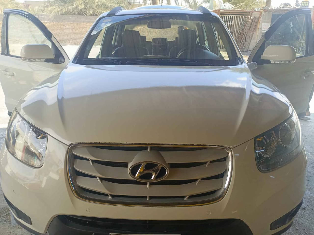 سنتافي 2008 محدث 12 معمرة مصبوغة عام السعر 130 وبيه مجال بغداد الاتصال *********** بغداد, العراق
