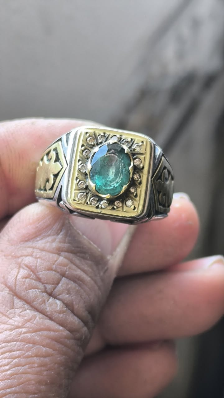 سلام عليكم خاتم زمرد للبيع


**إذا كنت صاحب هذا الإعلان وتريد حذفه لأي سبب، رجاءا أرسل رسالة إلى الدعم الفني**