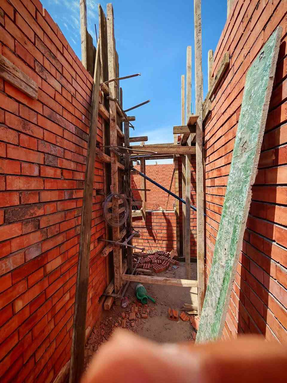 قسط..قسط..قسط.🔥
هيكل فقط شامل البيتونه والستاره 
سعر  المتر بلوك ٢٠٠ 
سعر المتر حجر ٢٢٥
سعر المتر طابوك ٢٥٠
هيكل فقط....

 👷 متخصص مكتبنا في  اعمال البناء 
#تسليم هيكل 
للاستفسار مراسلة الصفحه..
هاتف ***********
