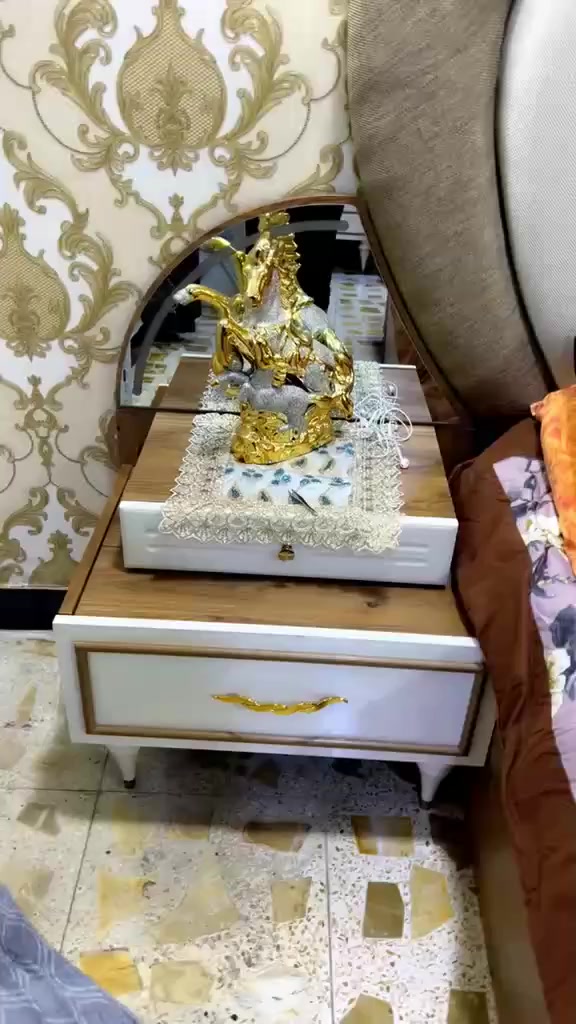 غرفه للبيع 
تكمه جديده درجه اولى مابيها اضرار سعر مليون⭕
عنوان زعفرانيه @إشارة


**إذا كنت صاحب هذا الإعلان وتريد حذفه لأي سبب، رجاءا أرسل رسالة إلى الدعم الفني**